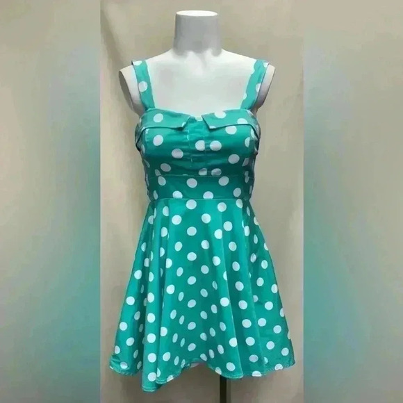 Ixia Dresses & Skirts - Ixia Green Polka Dot Print Pinup Fit & Flare
Tie-Back Dress